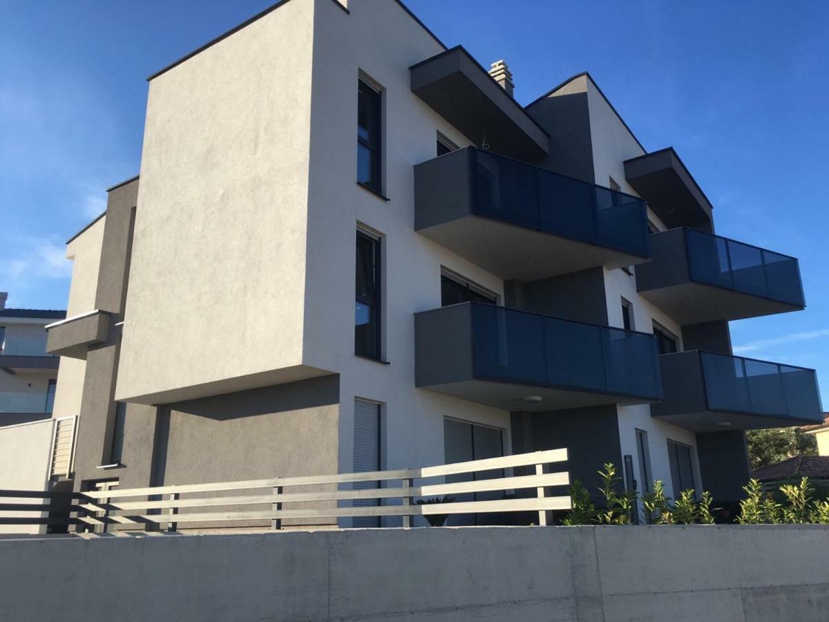 Apartment Sara Krk Town Zewnętrze zdjęcie